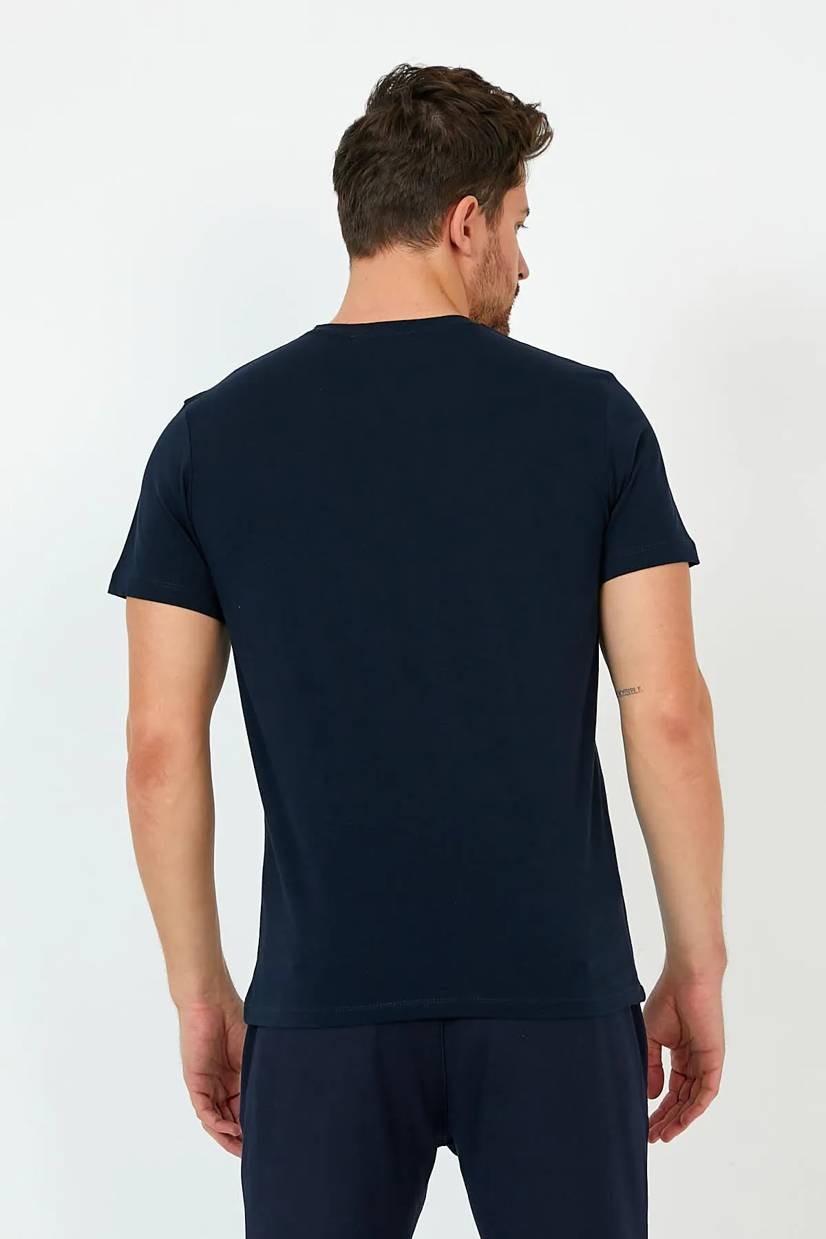 Men's Short Sleeve Crewneck T-Shirt in Combed Turkish Cotton